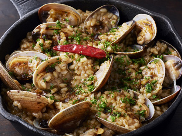 Clams and Seaweed Laver Paella