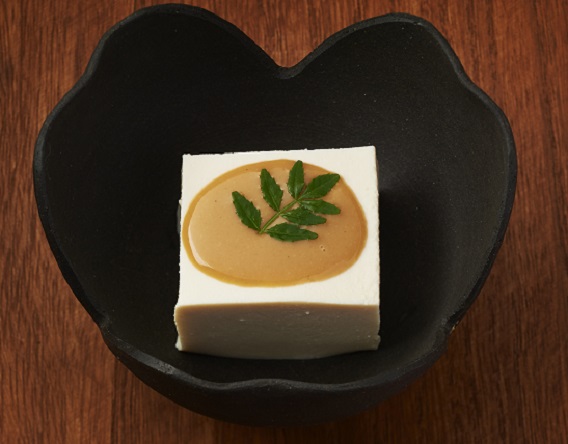 つゆ＋ねりごまで、ごま豆腐の画像