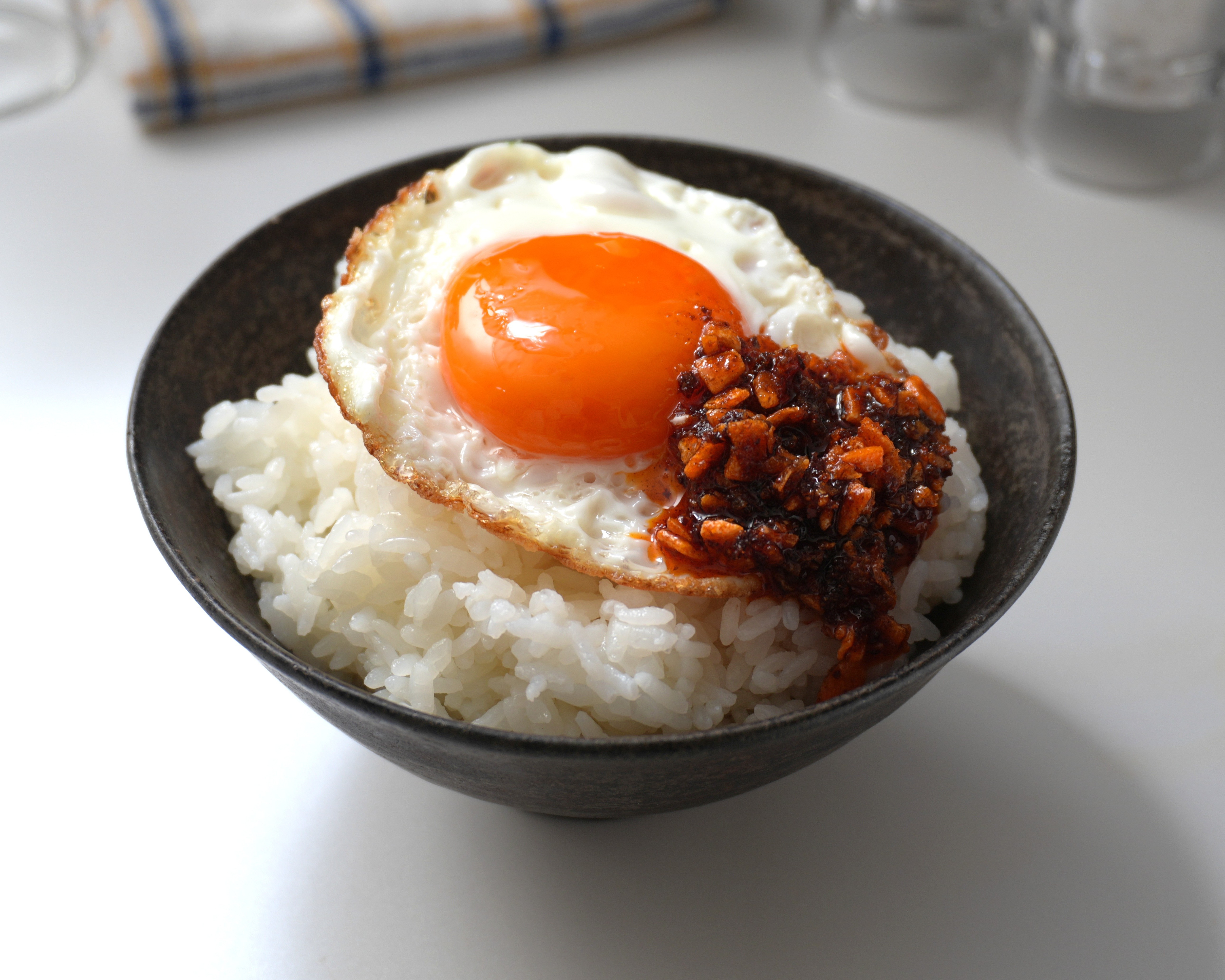 ★新メニュー★目玉焼き丼の画像