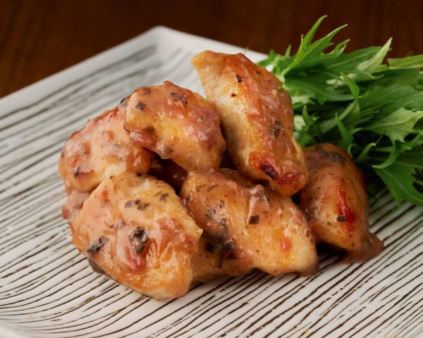 ★新メニュー★鶏むね肉の梅ごのみバターソテーの画像